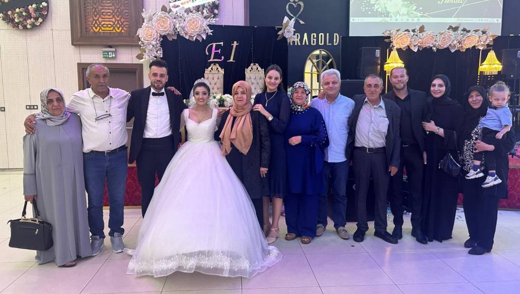 Elif ile İsmail dünyaevine girdi 4